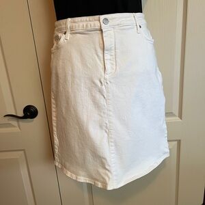 NYDJ white denim skirt + FREE top!